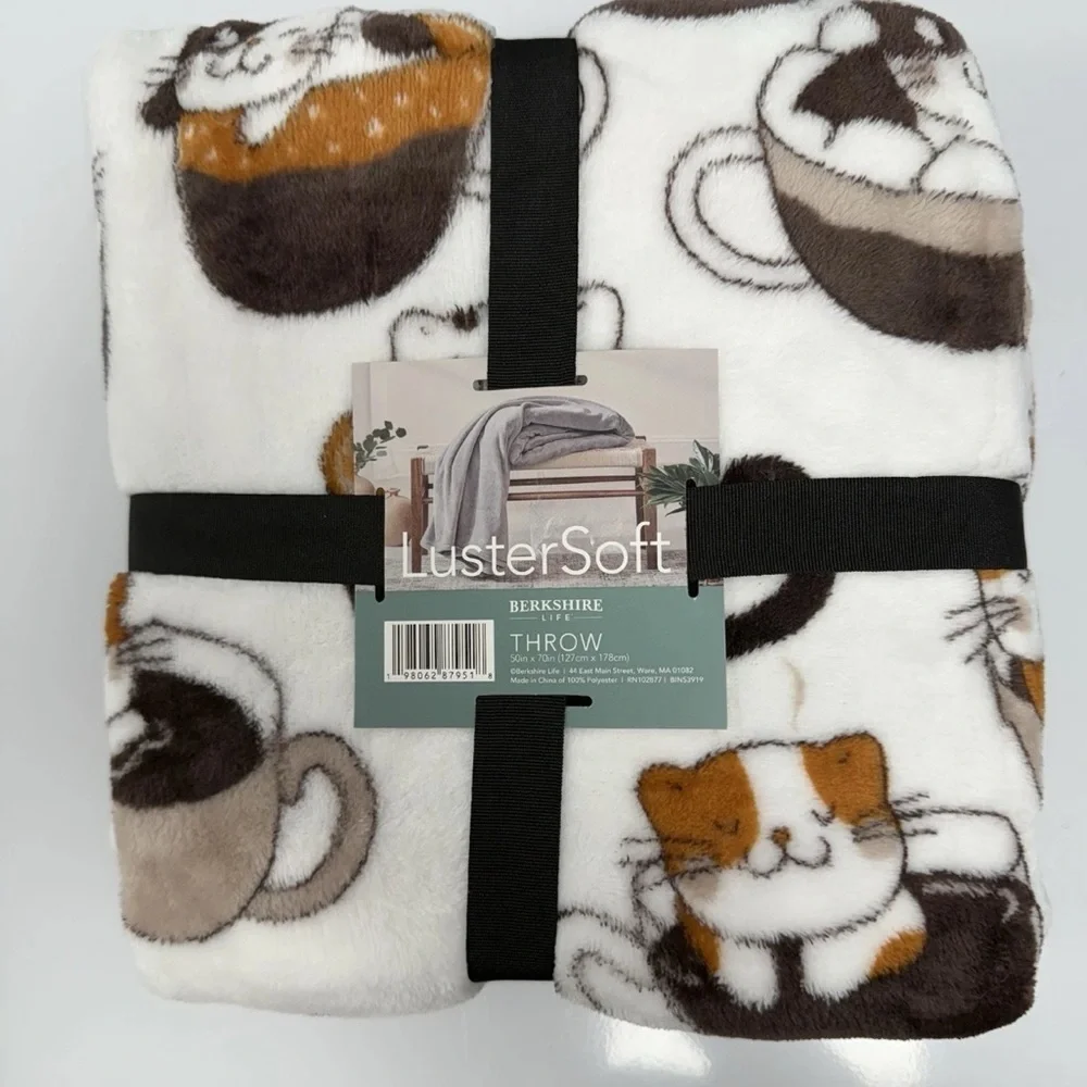NWT Berkshire LusterSoft Throw Blanket Plush Coffee Cats Latte Print 50x70